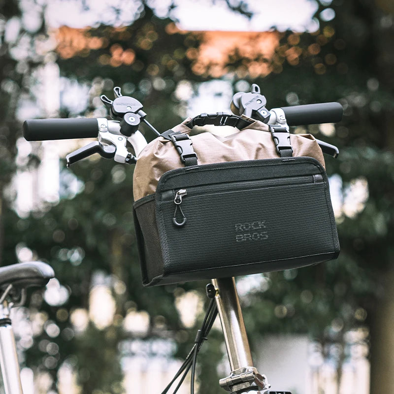 5.5L Handlebar Bike Bag with Shoulder Strap and Reflective Trim
