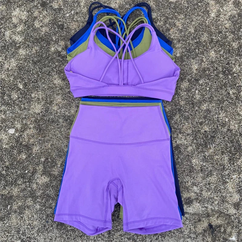 Women’s Seamless Gym Set – Cross-Back Bra & Short Leggings