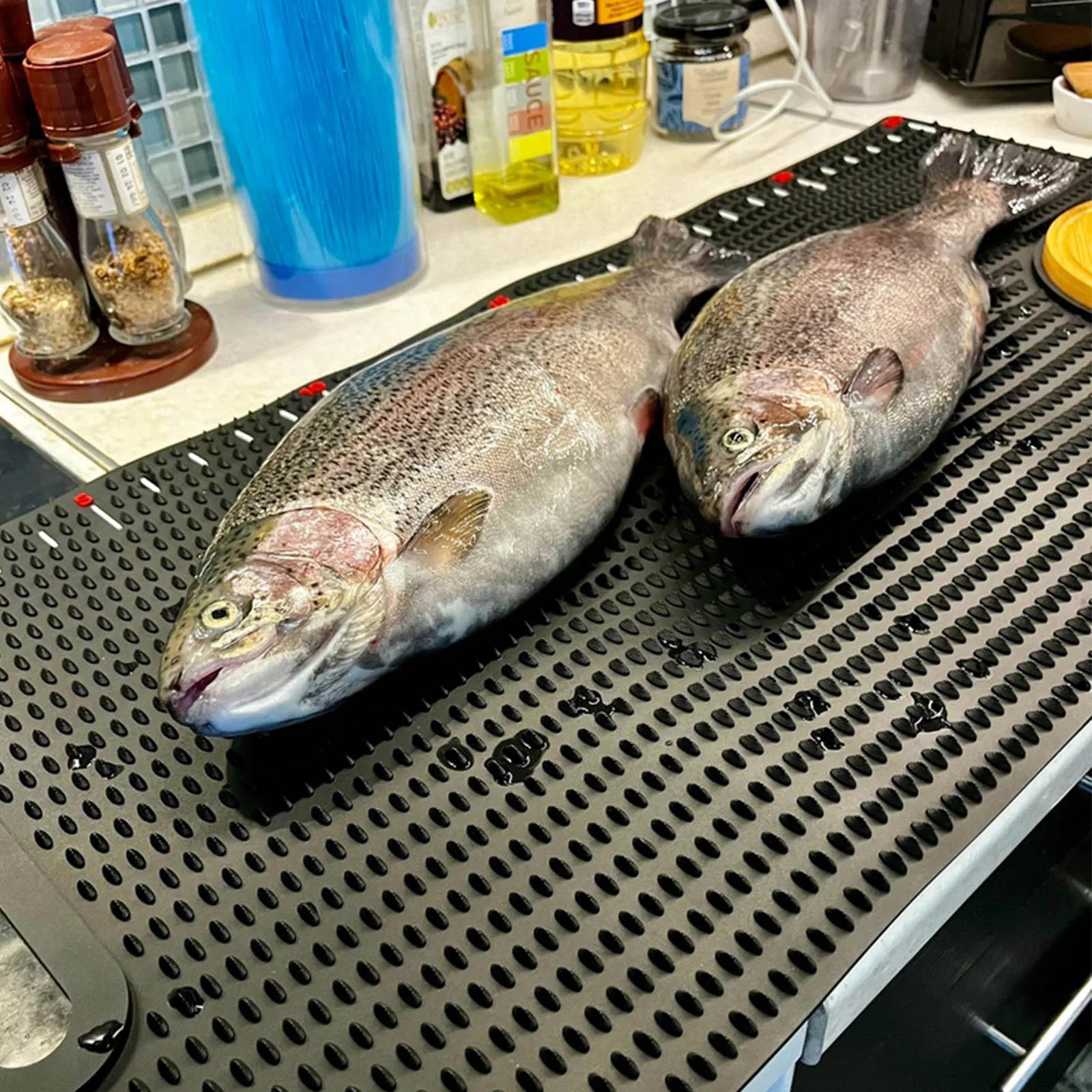 Boat-Ready Fish Fillet Mat with Grip and 30" Catch Ruler