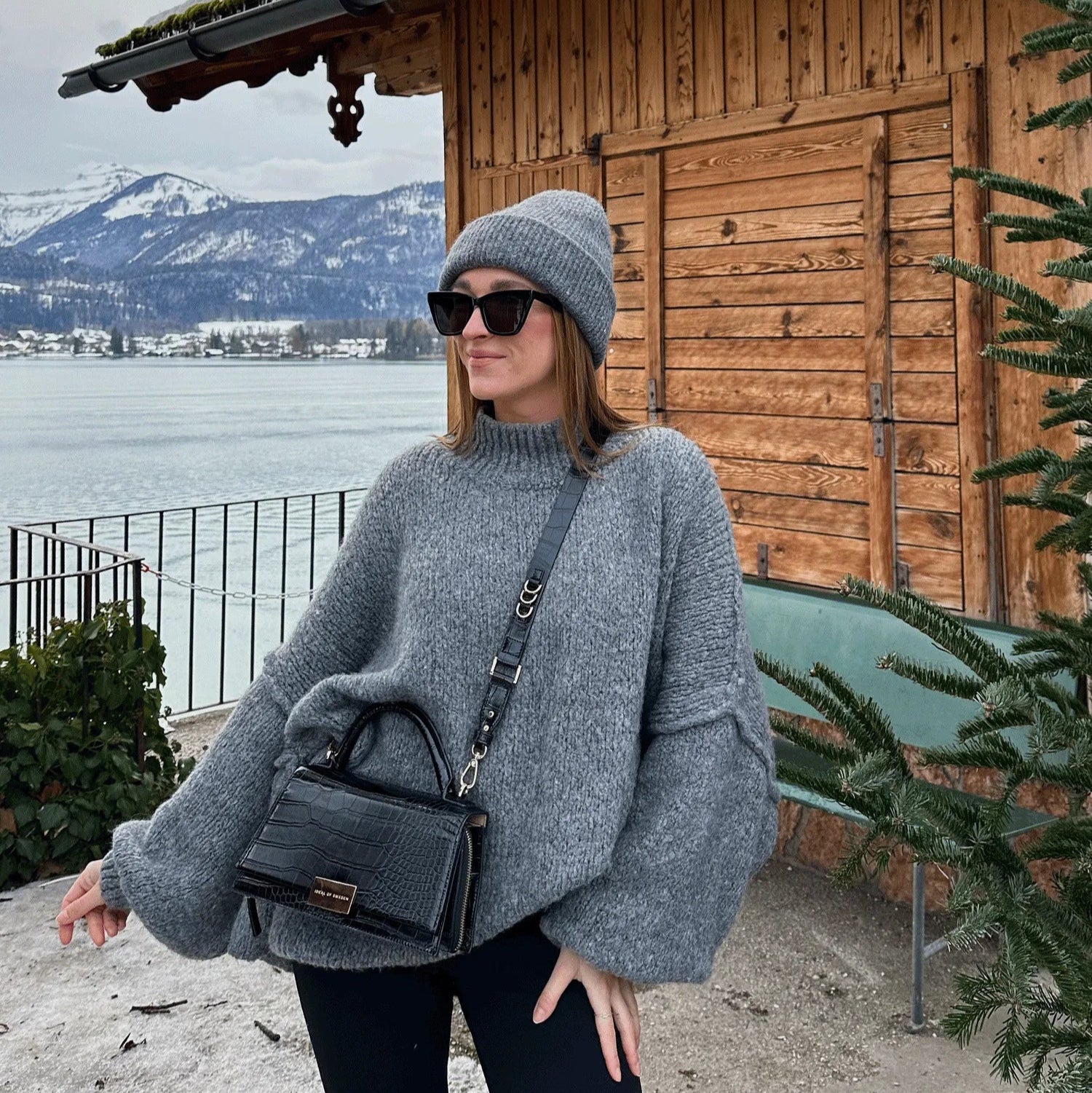 Women’s Knit Semi-Turtleneck Sweater – Loose Autumn Fit