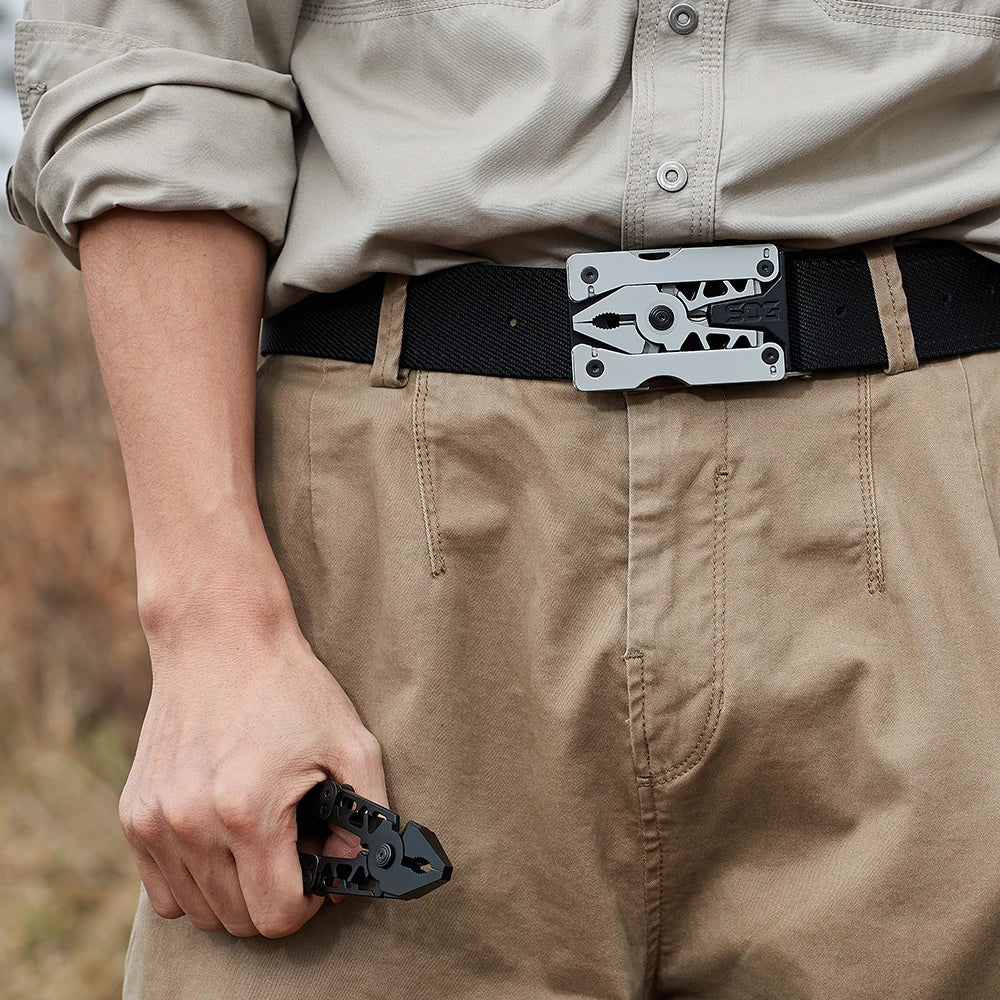 Traveller EDC Belt Buckle Multitool with Knife & 12 Functions