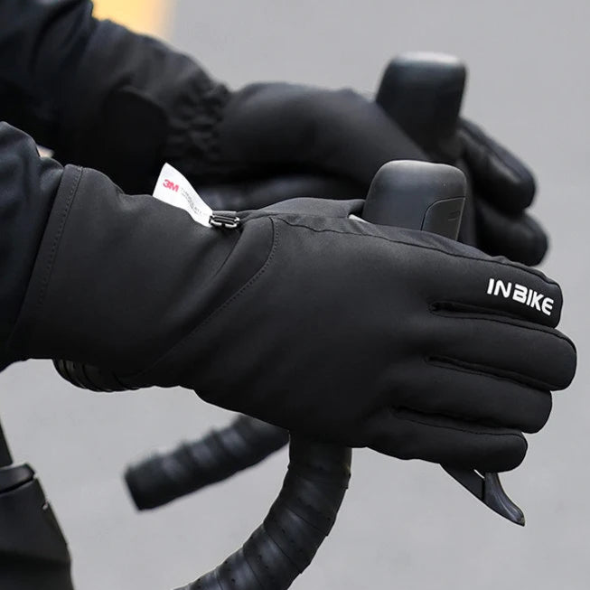 Winter cycling gloves with touch screen
