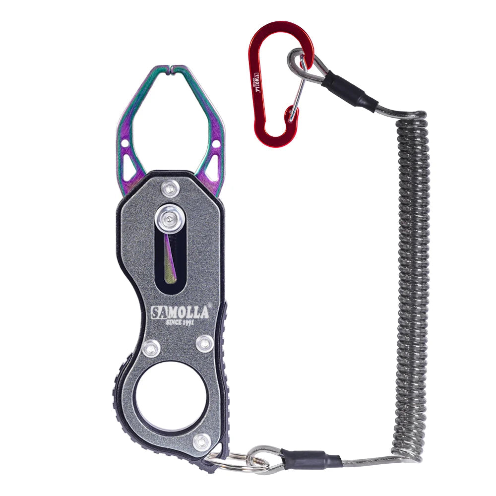 Adjustable fish lip gripper tool