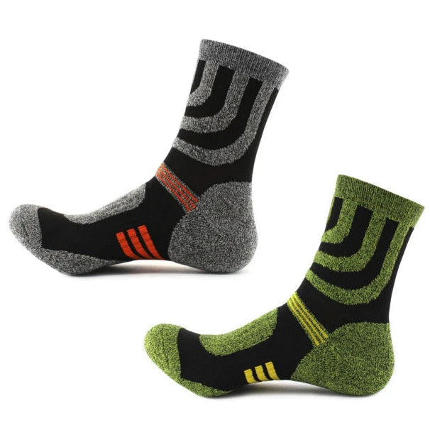 Anti blister hiking crew socks in two colour options
