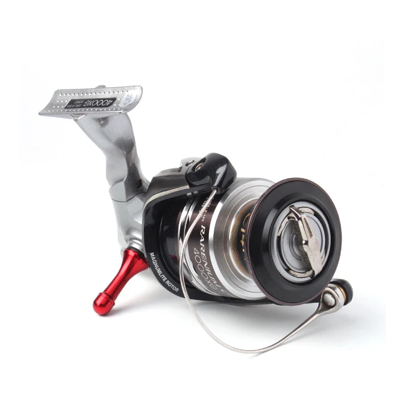 RUKE aluminium reel stand installed on spinning reel showing elevated base for scratch protection and stability