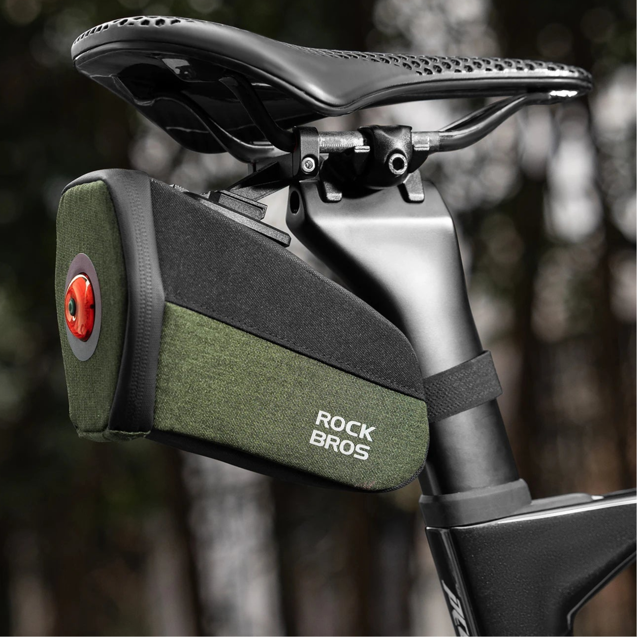 Saddle bag 0.45L with LED light mount