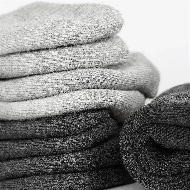 2 Pairs Merino Wool Socks – Thick Mid-Leg Winter Socks for Men