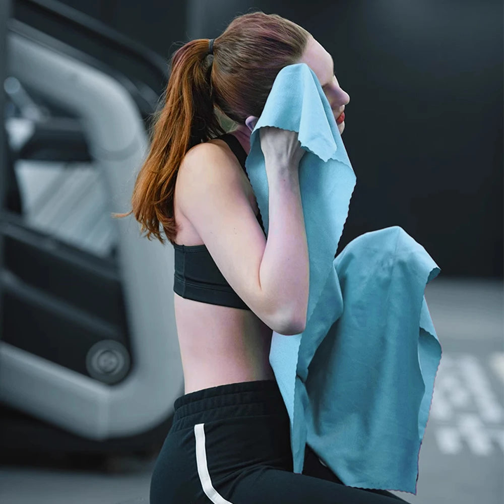 Quick-Drying Absorbent Bath Towel for Hiking, Camping & Travel – Breathable Sports Towel