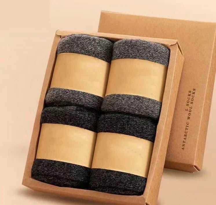 4 PAIRS Merino Wool Thermal Socks – Thick Winter Crew Socks for Men & Women
