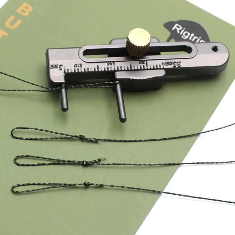 Adjustable fishing loop sizer tool for leader loops