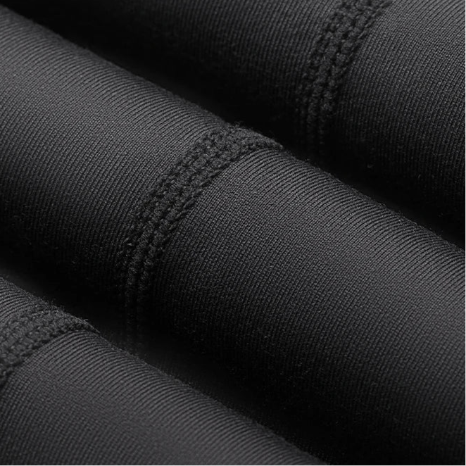 Fleece-lined neck gaiter soft thermal fabric detail