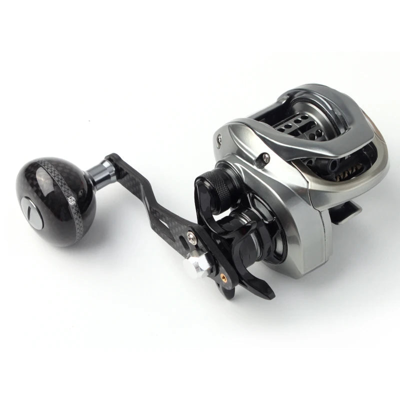 KAWA Car002 carbon fibre double handle fitted on baitcasting reel showing precision grip, smooth control, and lightweight carbon design for casting reels