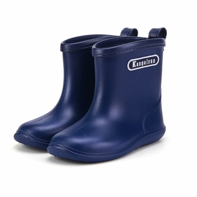 Navy kids ankle rain gumboots with rounded toe shape