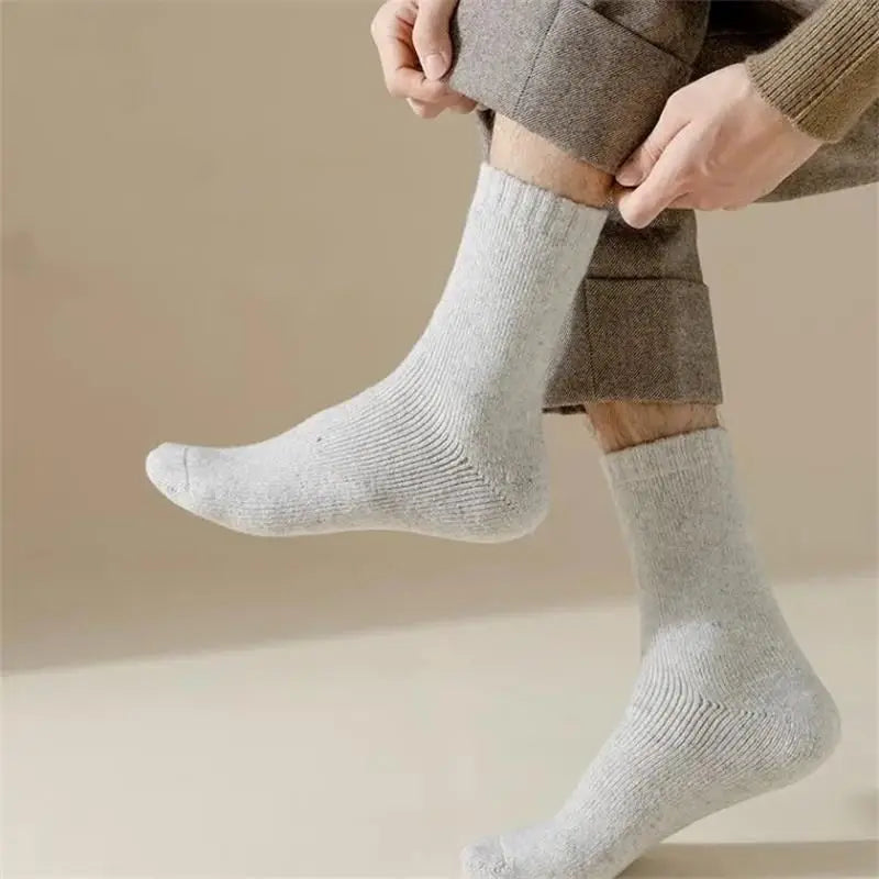 Men’s light grey merino wool crew socks worn