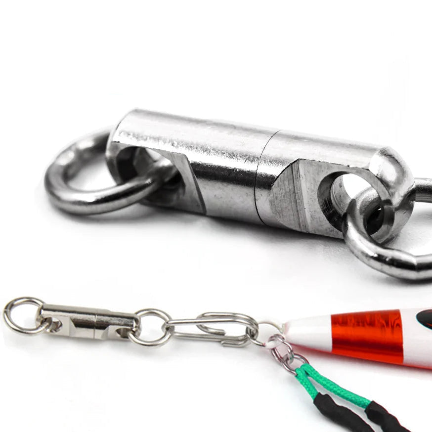 Ball bearing fishing swivel connected to leader and rig setup