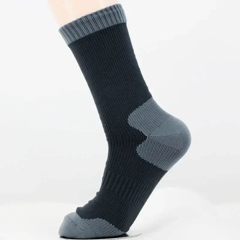 Grey waterproof knee high socks with reinforced heel